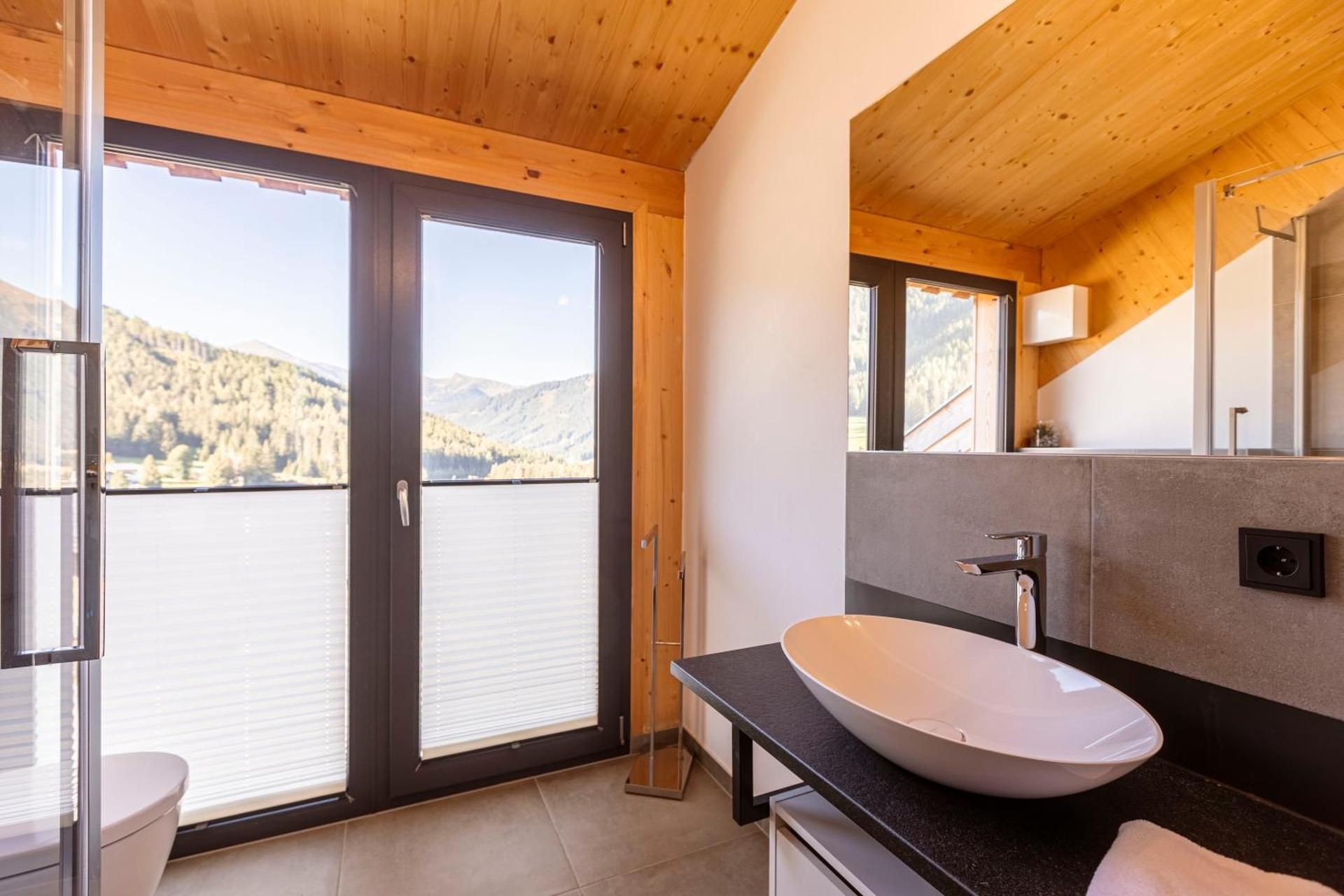 Premium Chalet 56 with Infrared Sauna & Whirlpool
