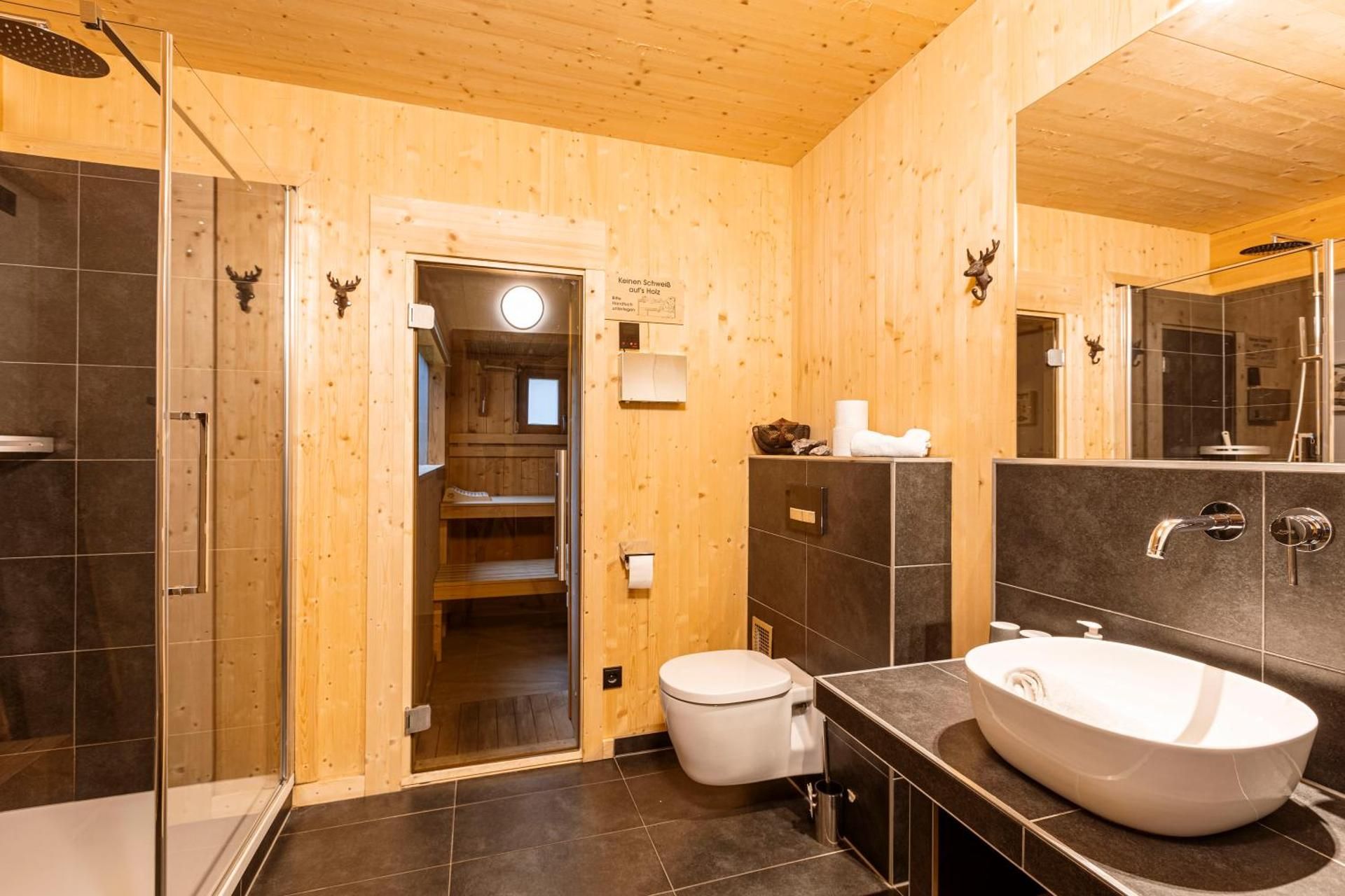 Premium Chalet 47 with Sauna & Whirlpool