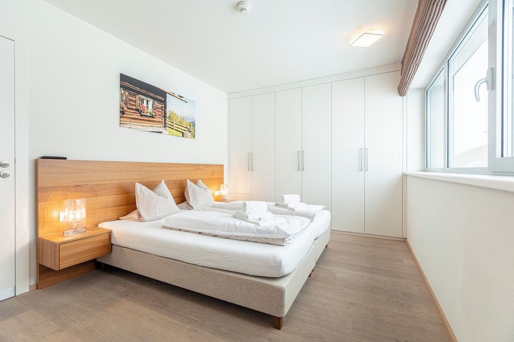 Superior Ferienwohnung mit 1 Schlafzimmer & Sommer Pool