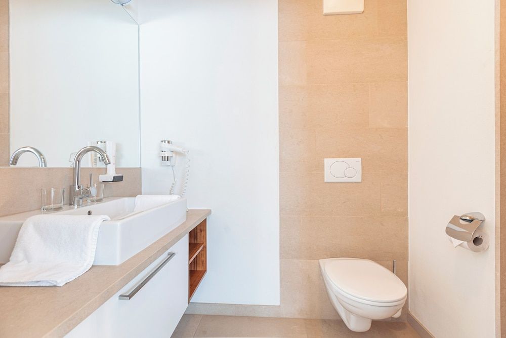 Superior Ferienwohnung mit 1 Schlafzimmer & Sommer Pool