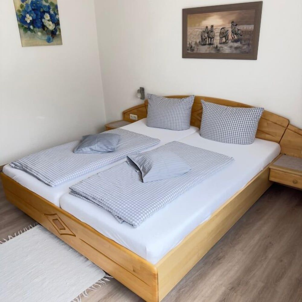 Lutz Alpenblick B&B Standard Double Room, 1 Bedroom, Balcony, Mountain View