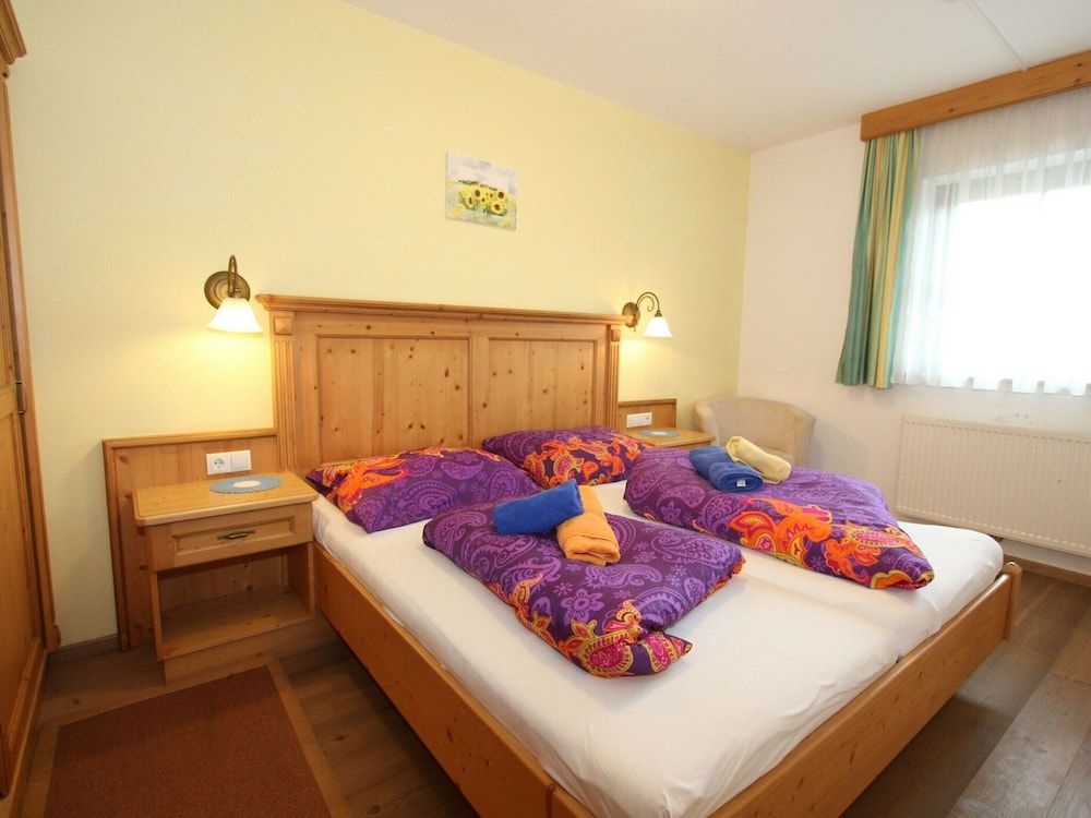 Classic House, Multiple Bedrooms