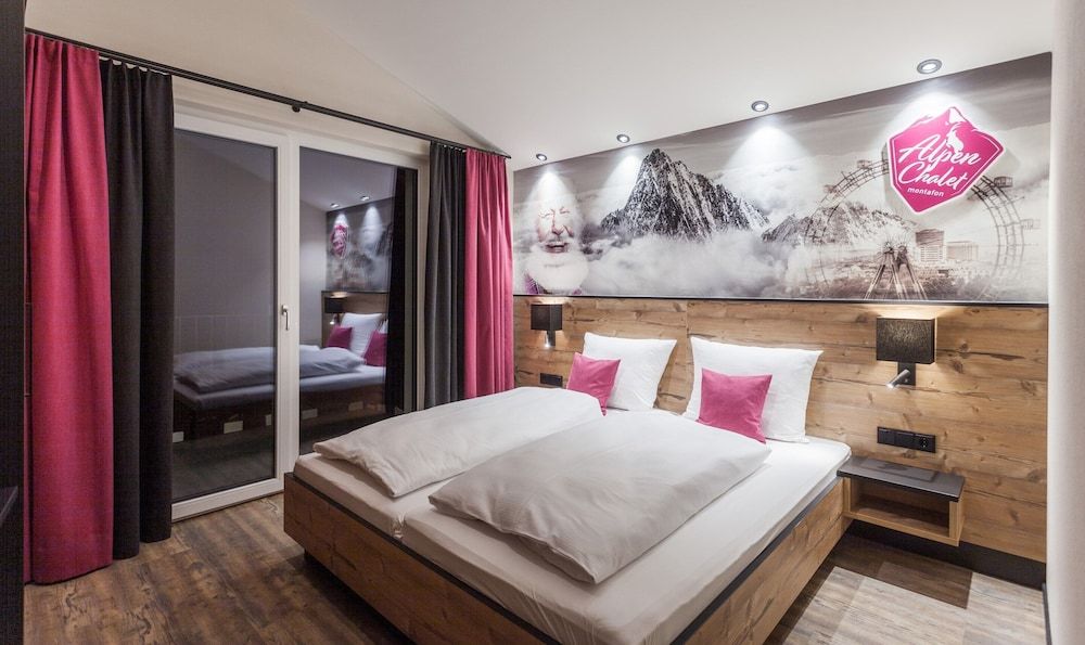 Classic Chalet, Multiple Bedrooms