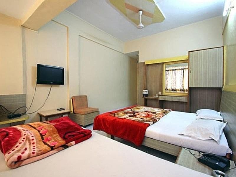 Hotel Tourist International Super Deluxe Non AC