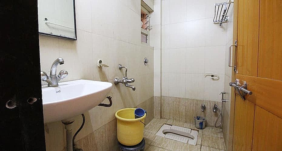 Hotel Tourist International Super Deluxe Non AC 5
