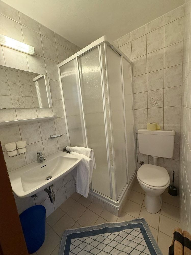 Pension Plattenhof Economy Double Room, Balcony, Mountain View 8