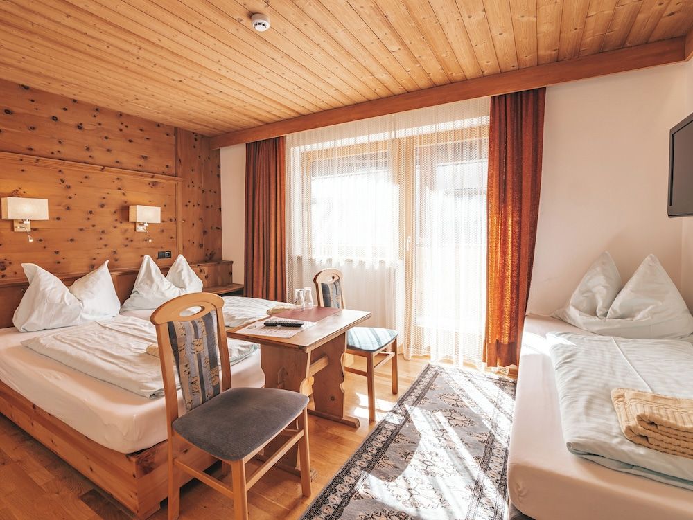 Superior Triple Room, Balcony, Mountain View