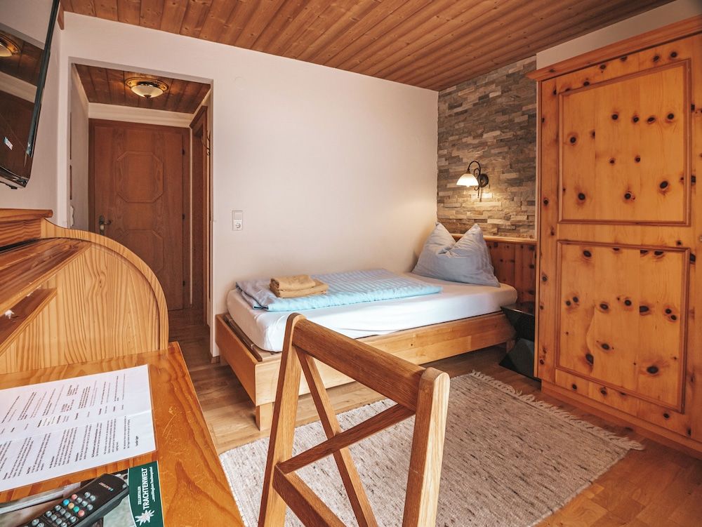 Economy Single Room, Balcony, Courtyard View