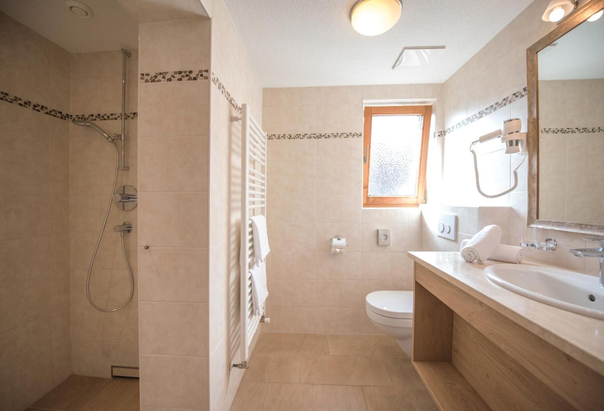 Standard Double Room with Balcony OANFOCH _ DAHUAM