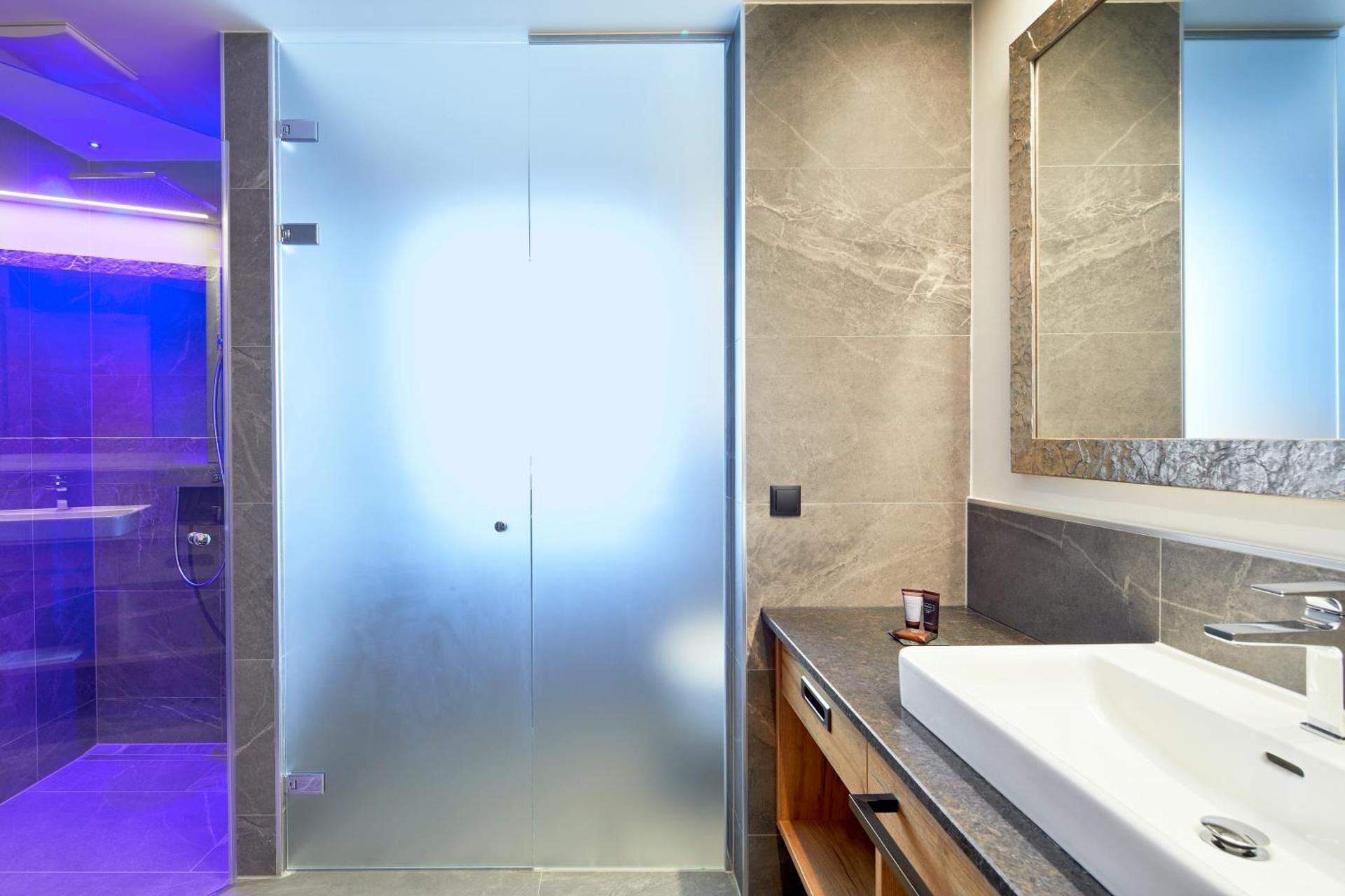 Deluxe Family Suite LIFESTYLE_ON POINT