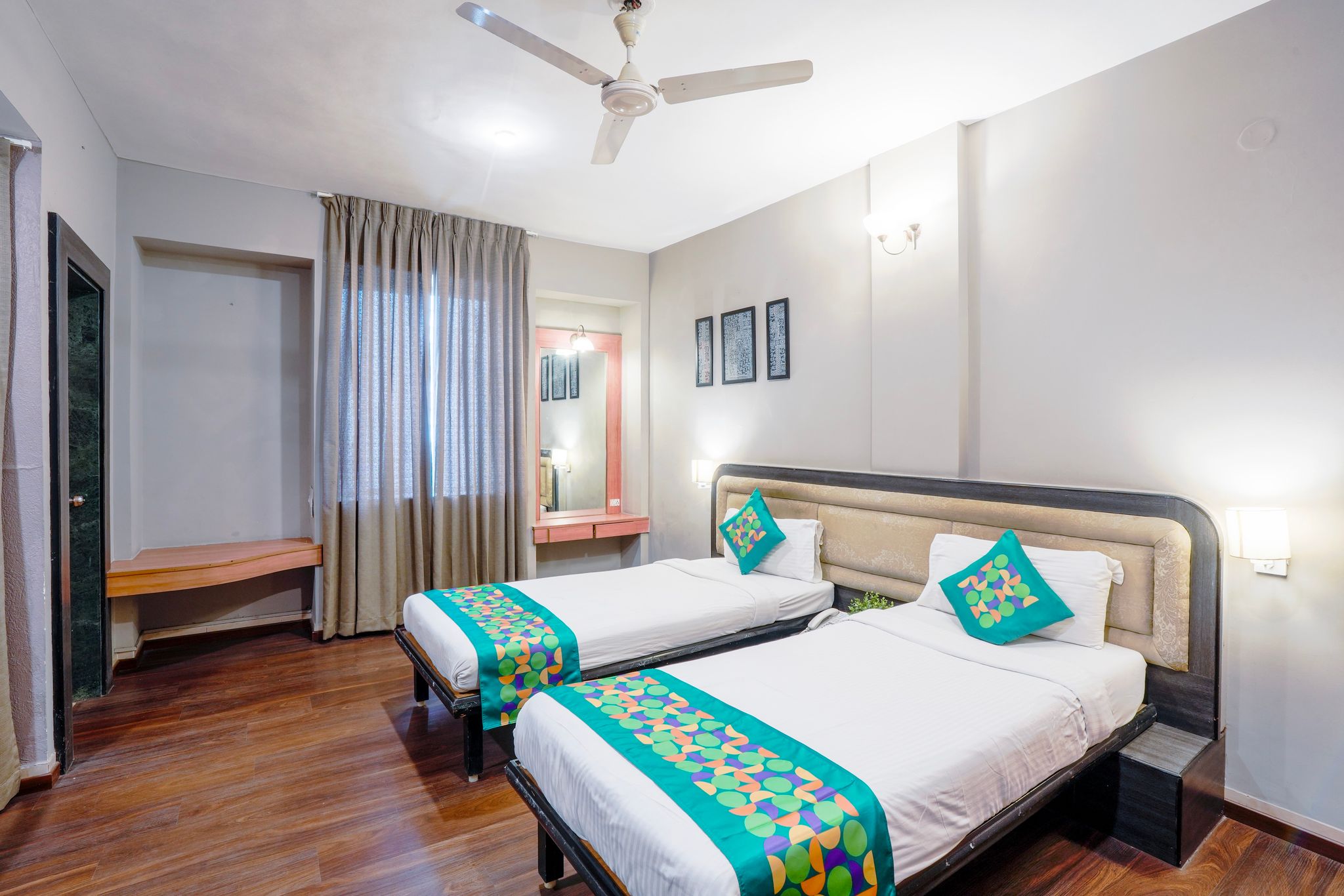Treebo Premium Niraali Executive, Hinjewadi Economy Double Room