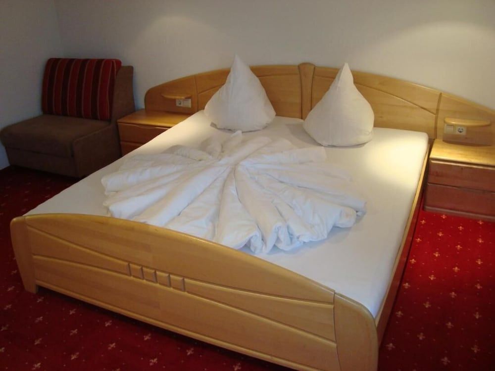 Room, 2 Bedrooms, Smoking, Balcony