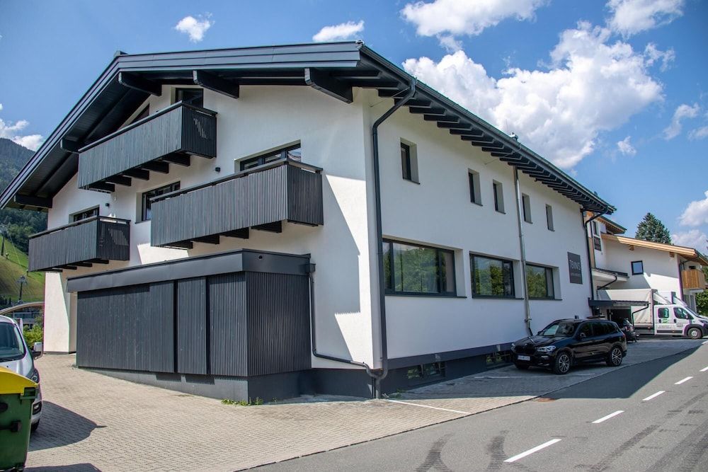 Tevini Alpine Apartments - Glocknerblick