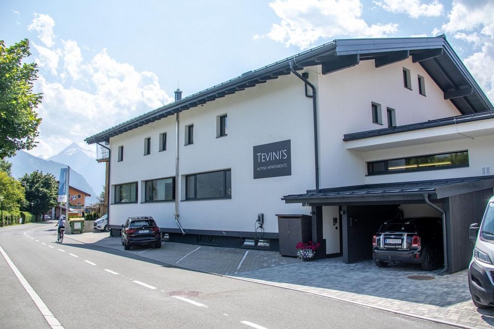 Tevini Alpine Apartments - Glocknerblick