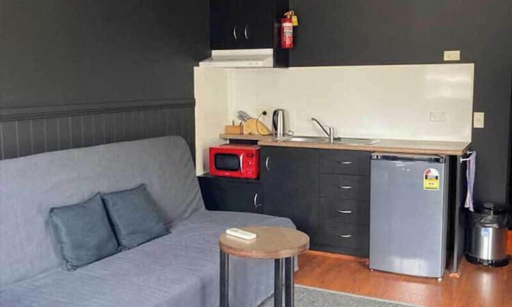 Stawell Grampians Gate C & C Park Classic Cabin, 1 Queen Bed 3