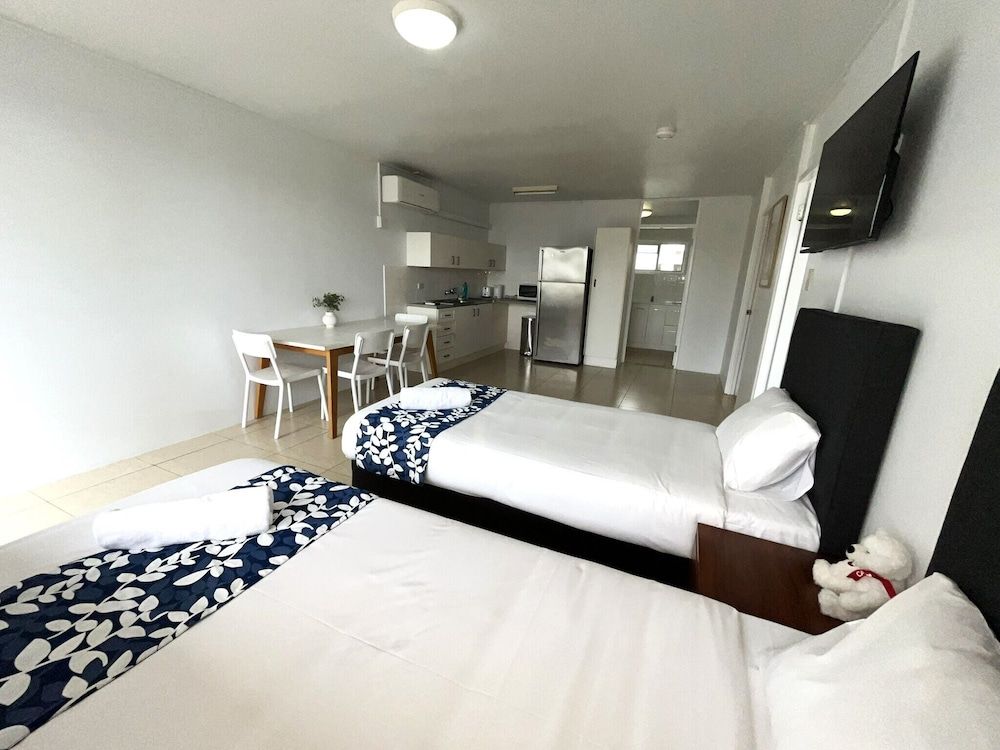 Browns Broadbeach Standard Apartment, 2 Bedrooms 9