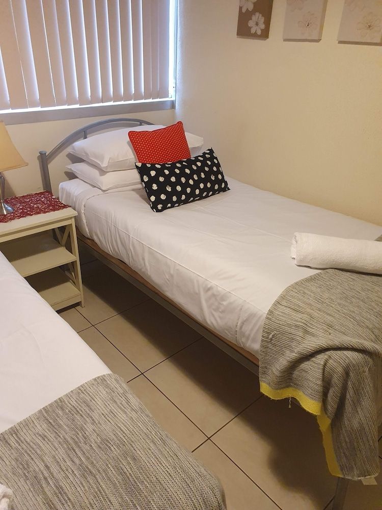 Apartment, 2 Bedrooms, Pool Access