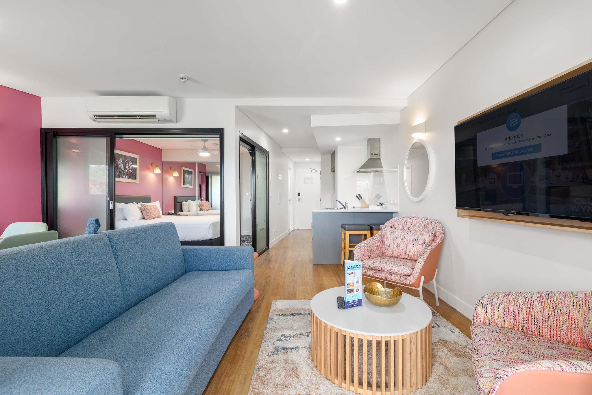 1 Bedroom Deluxe Apartment