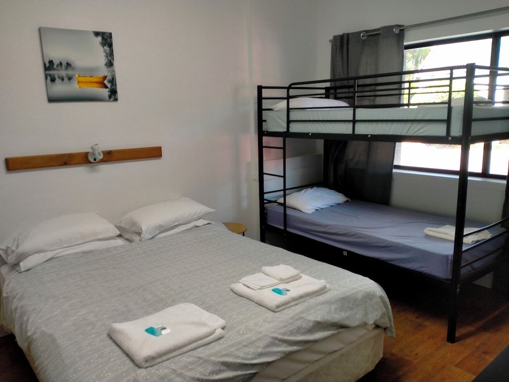 Midway Motel and Villas Standard Double Room 2