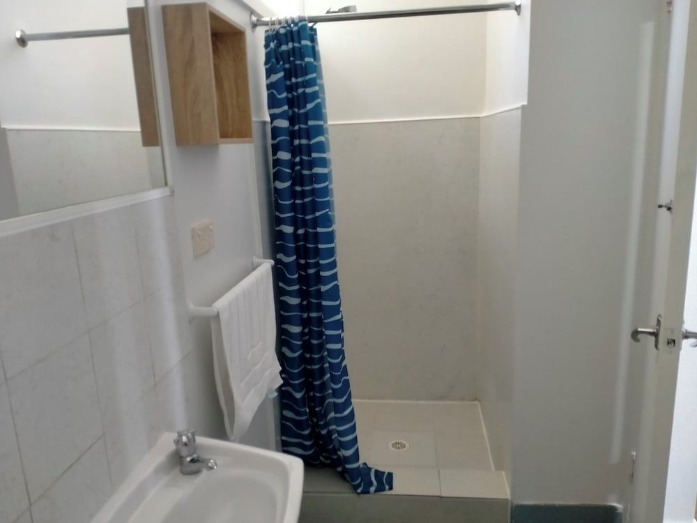 Midway Motel and Villas Standard Double Room 3