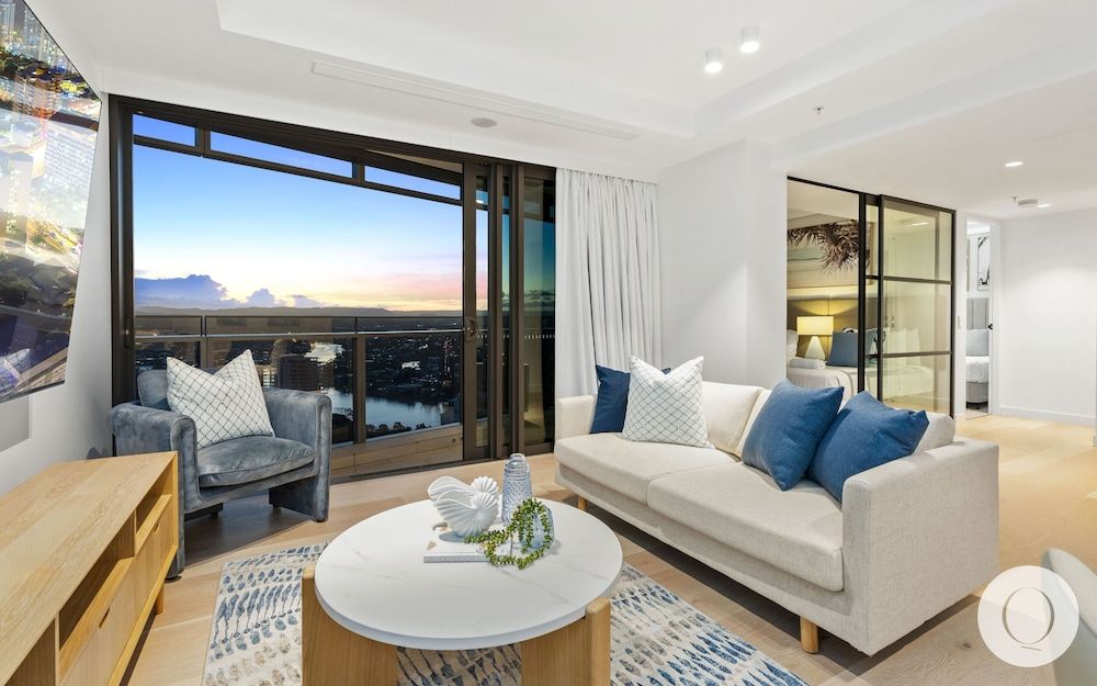 Luxury Apartment, 2 Bedrooms, River View
