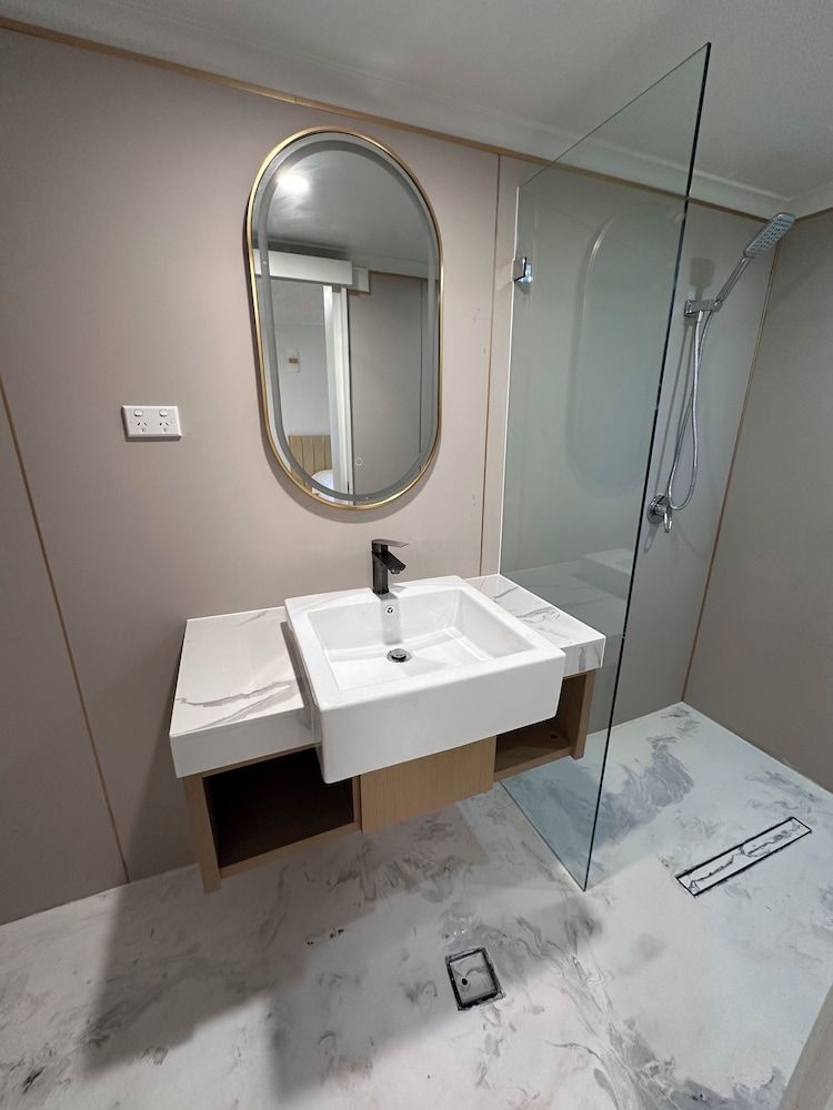 Venus Resort Deluxe Family Room 3