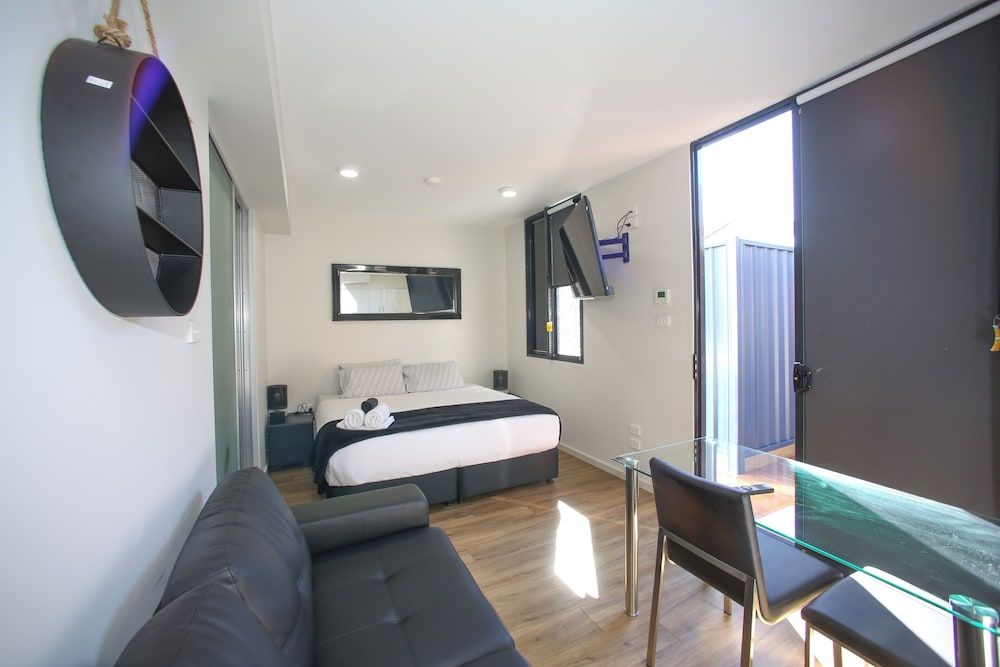 Standard Studio