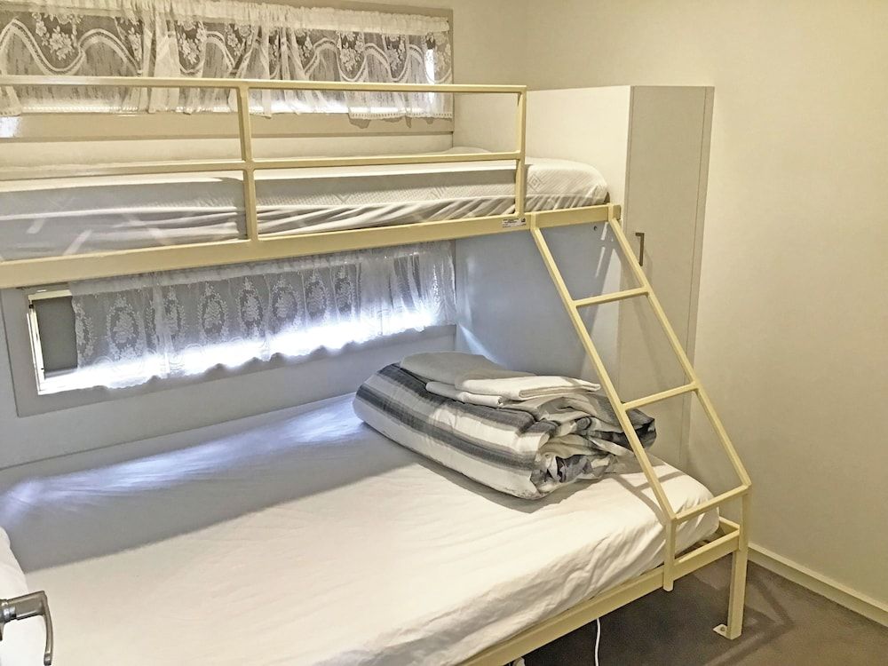 Superior Accessible 3 Bedroom Cabin