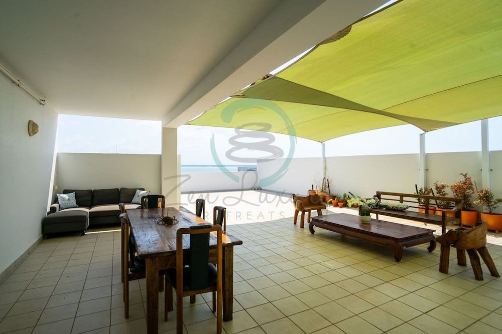 Zen Mitchell Rooftop Outdoor Dining Oceanview