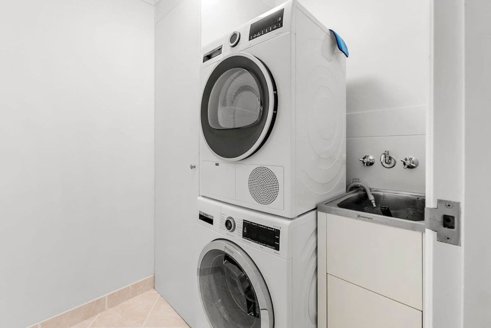 The Nest Cairns - 4 Pools BBQ Resort Apartment 11