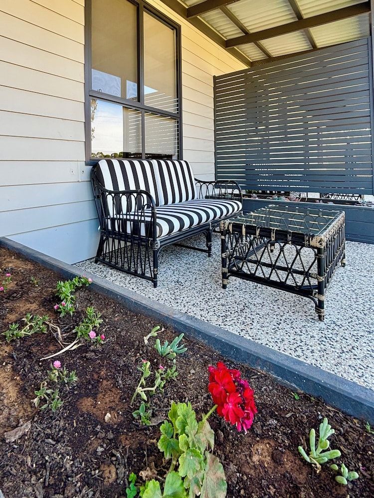 Deluxe Apartment, 1 King Bed with Sofa bed, Vineyard View