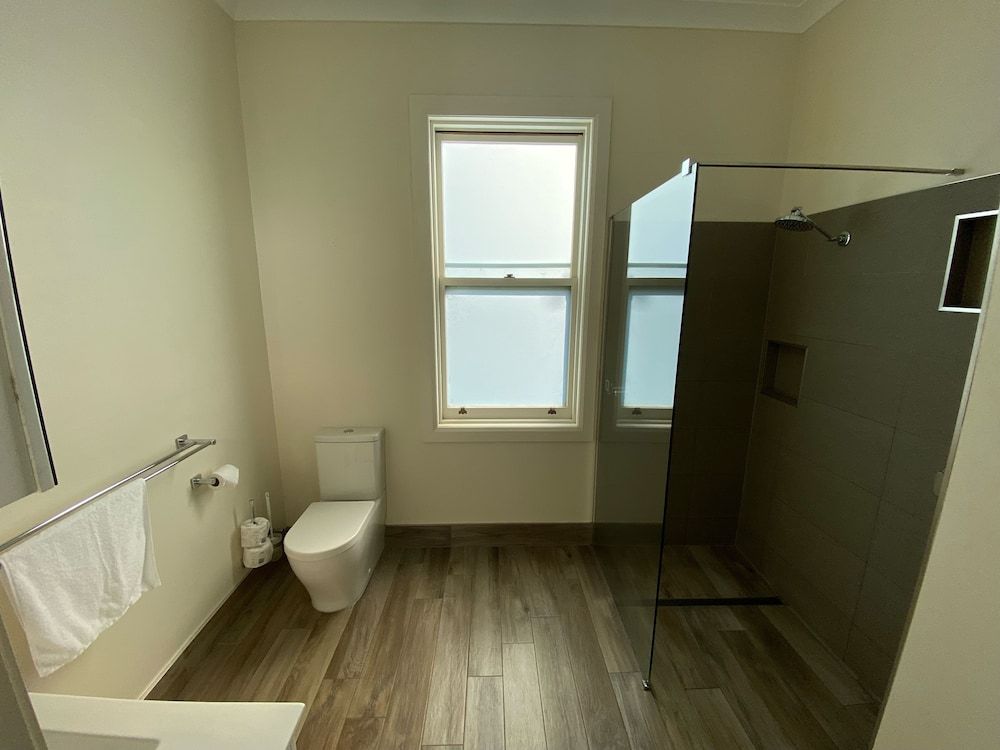 The Dorset Hotel Deluxe Double Room 3