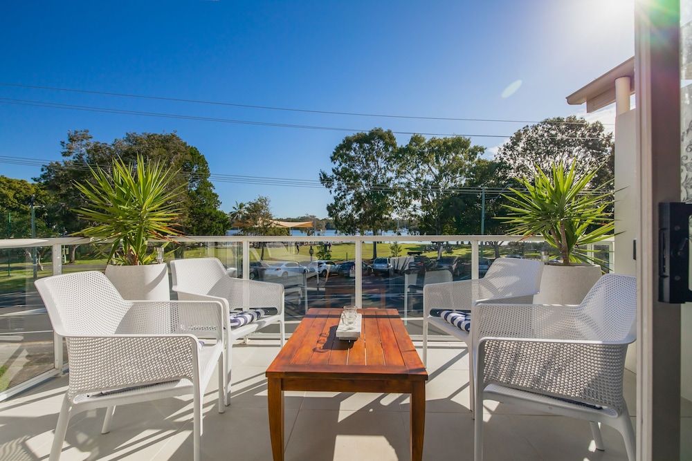 Three Bedroom Apartment - Pet Friendly