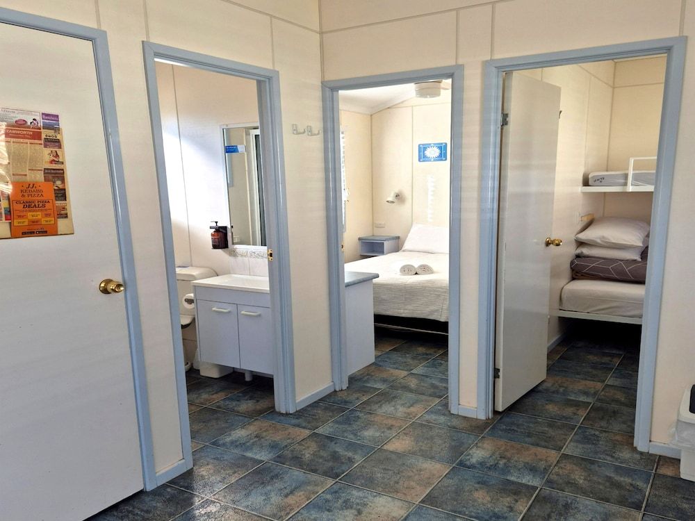 Standard 2 Bedroom Cabin - Pet Friendly
