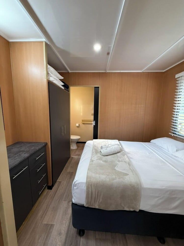 Hideaway Mission Beach Village Family Cabin, Ocean View, Beachside 4