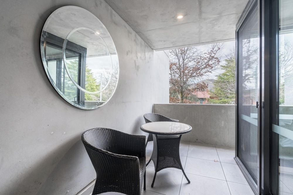 Serain Residences Canberra Centre Economy Apartment 8