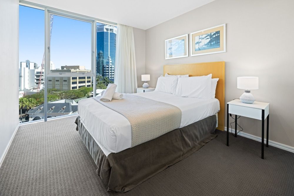 Apartment, 2 Bedrooms, Pool View