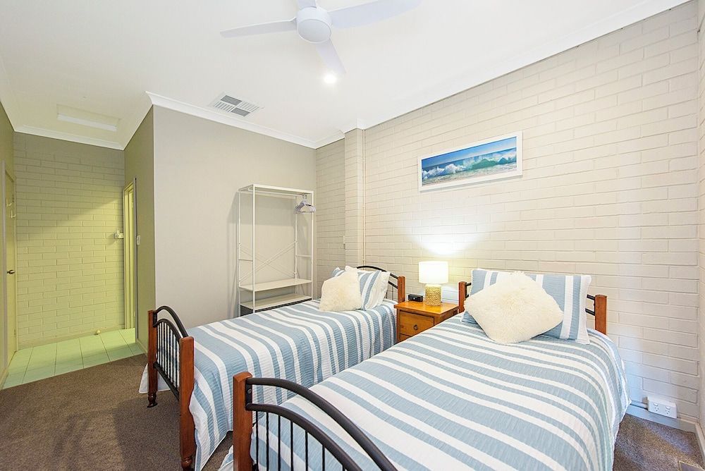 House, Multiple Beds, Non Smoking, Private Bathroom