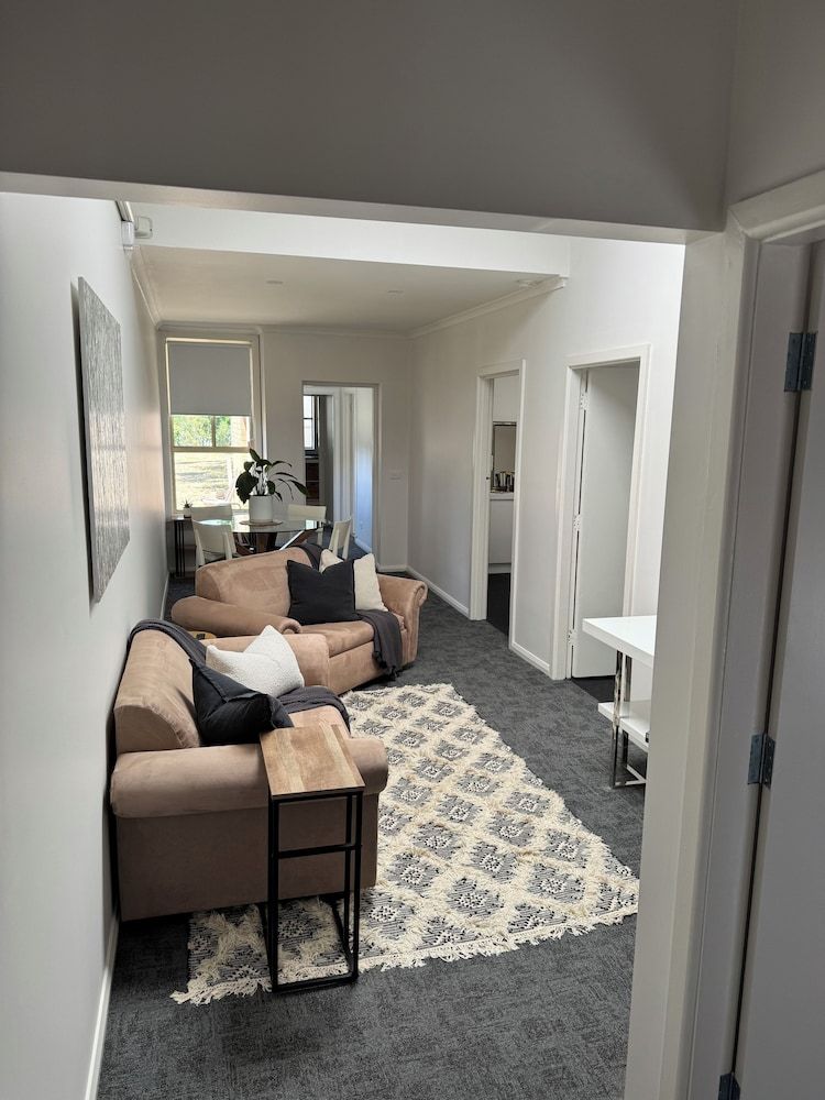 American Hotel Creswick Premium Apartment 3