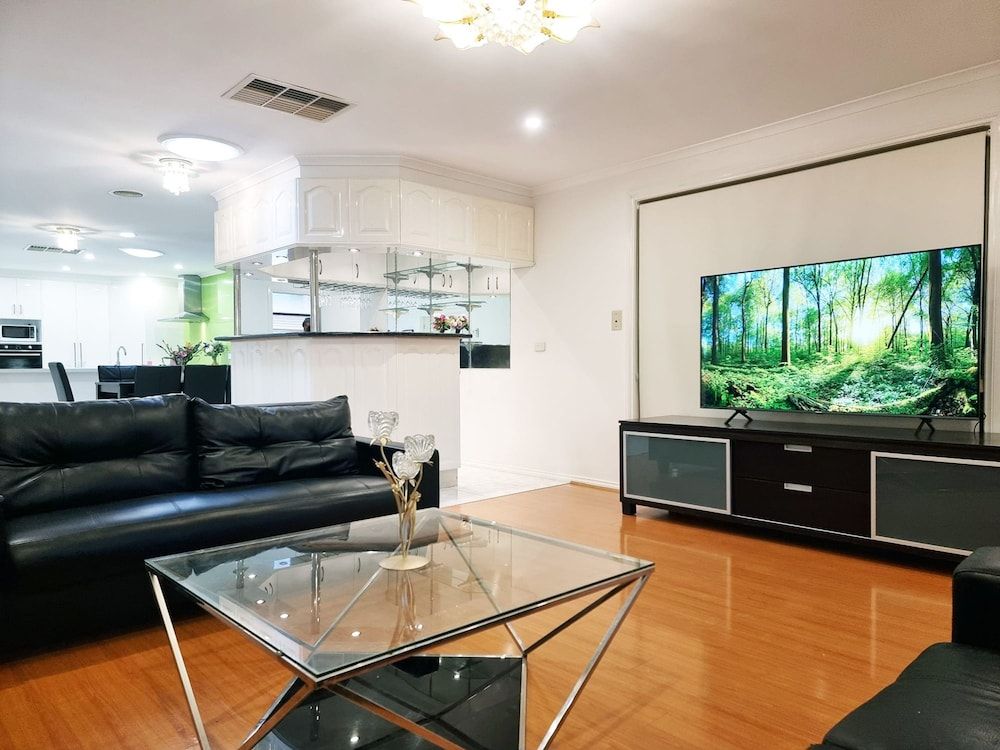 5 Bedrooms Spacious Home