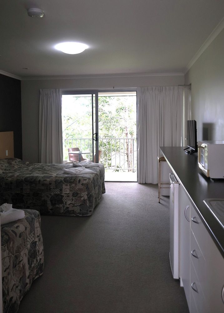 Victory Hotel Motel Gympie Deluxe Double or Twin Room 2