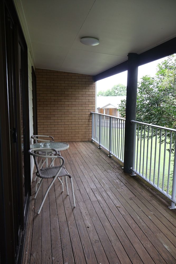 Victory Hotel Motel Gympie Family Triple Room 3