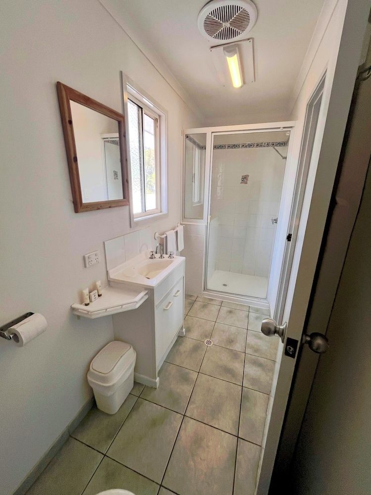 Agnes palms motel Comfort Double or Twin Room, Pool View 8