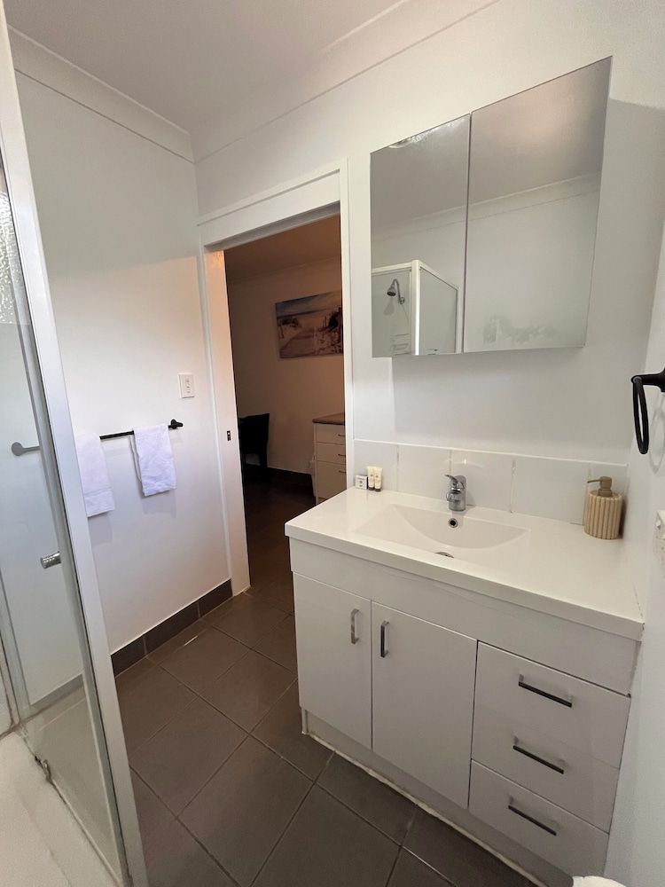 Agnes palms motel Comfort Cabin, Patio 5