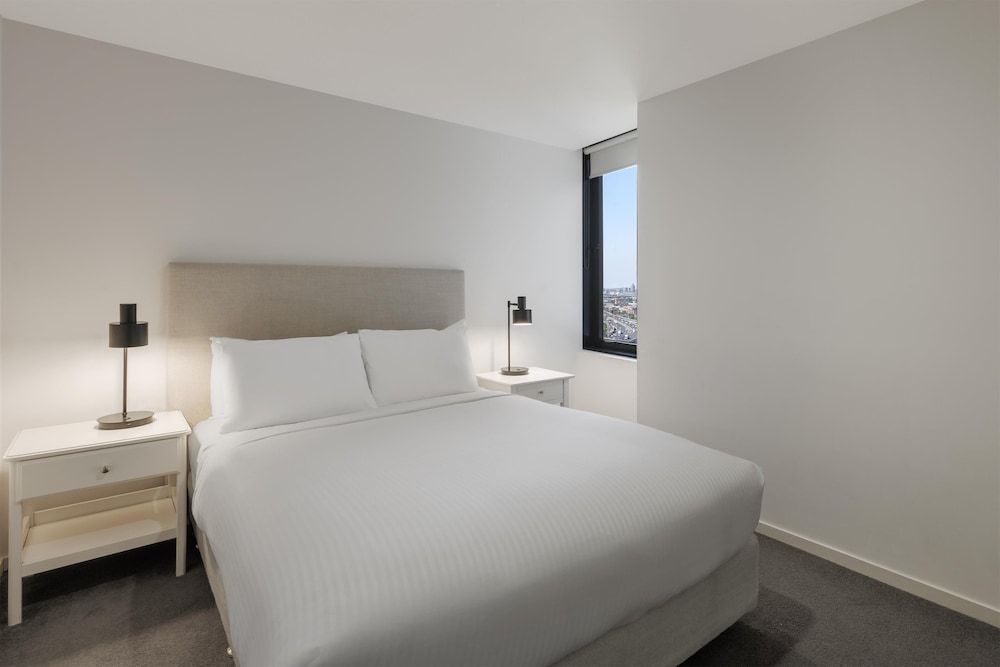 2 Bedroom City View