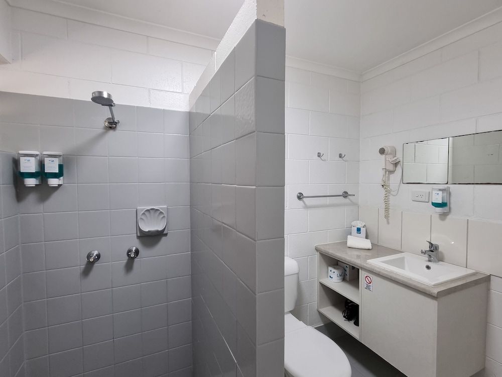 Mission Beach Lodge Double Room, Patio 5