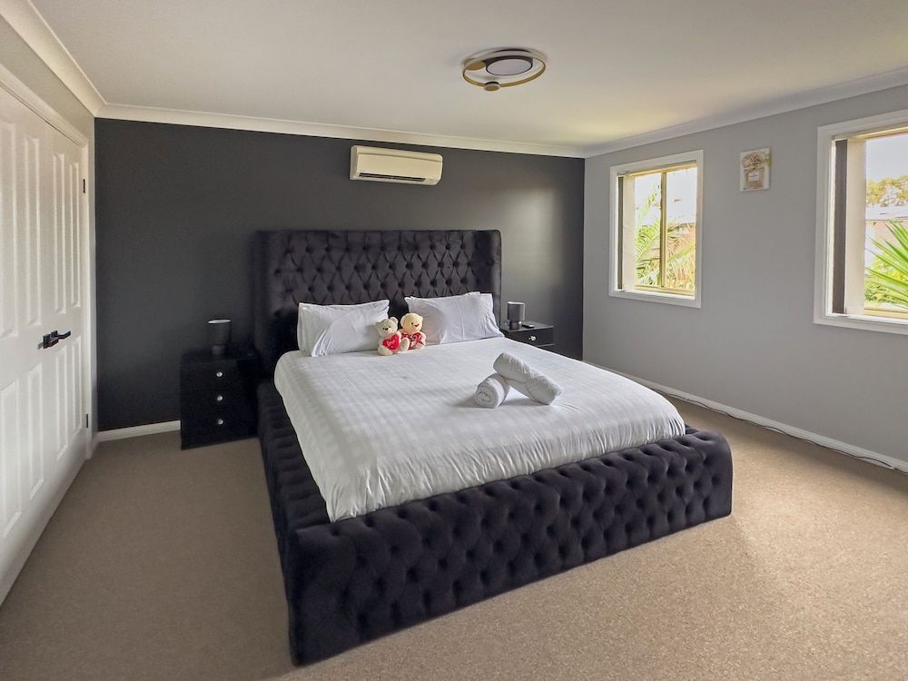 House, 4 Bedrooms (NPR40B)