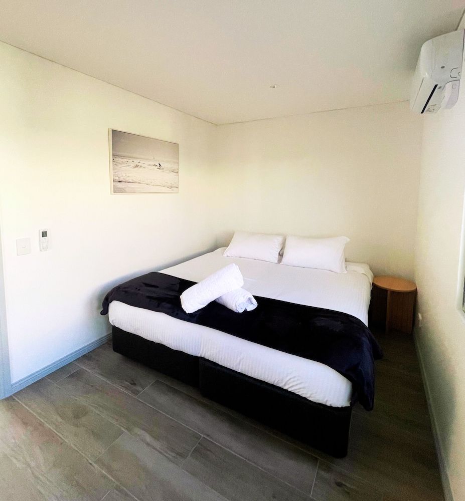 Resort on Cedar Cabin, Mobility Accessible