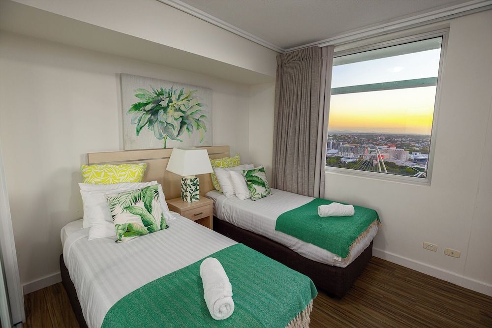 Design Apartment, 2 Bedrooms, Balcony, River View