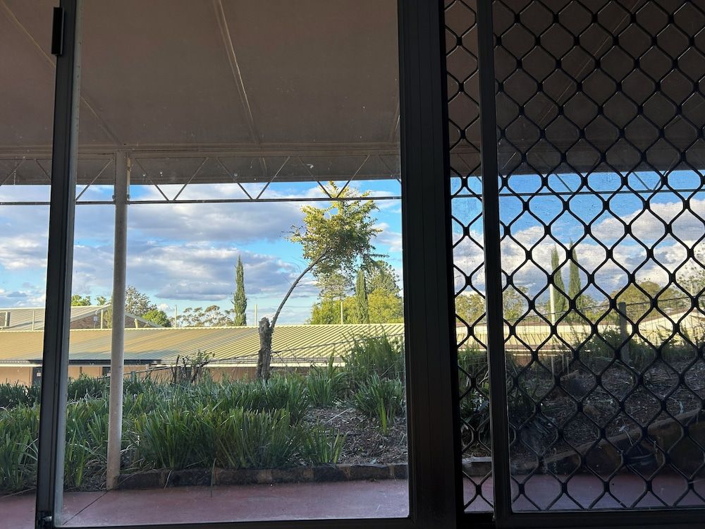 Toowoomba Motel Comfort Twin Room, Garden View 3